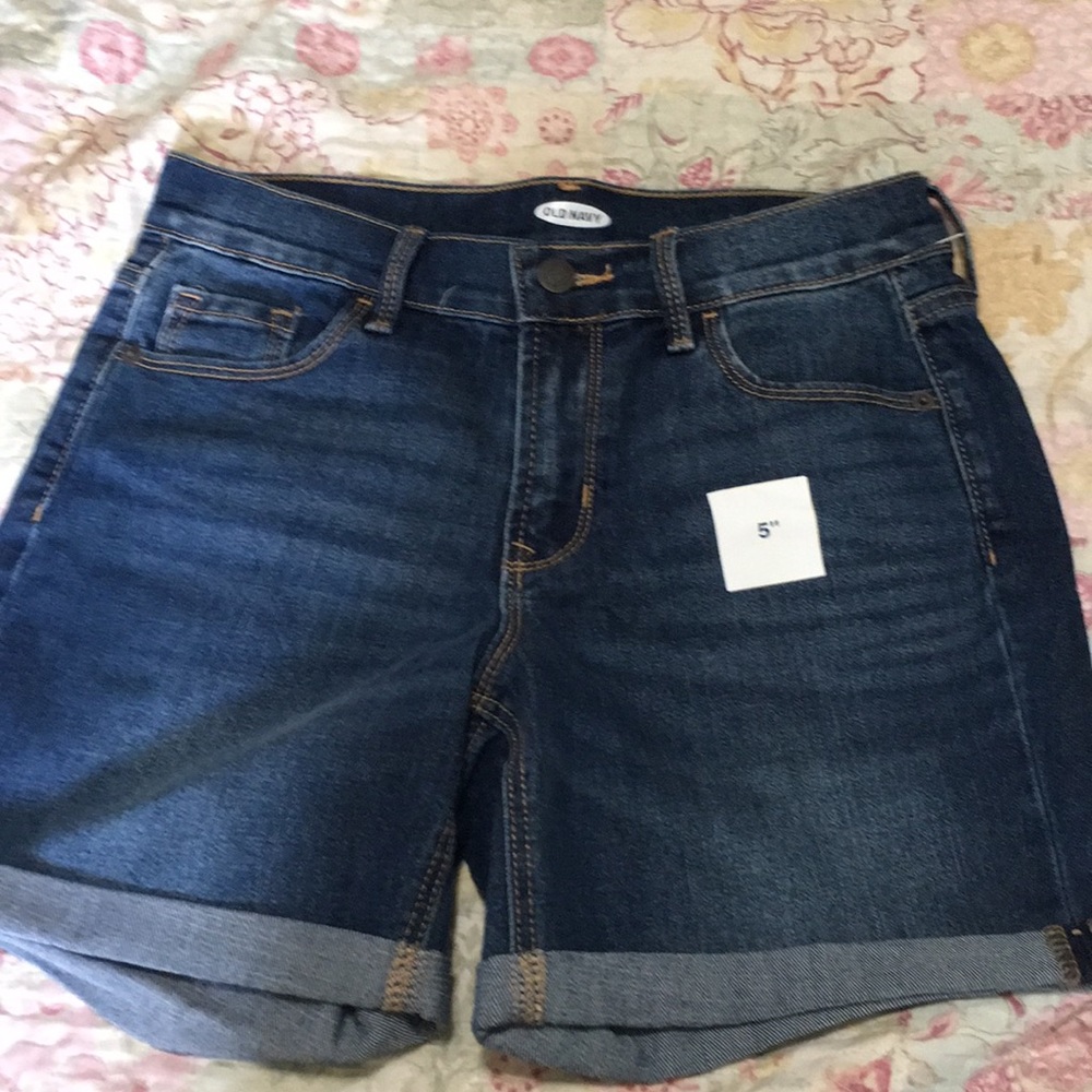 Old Navy cuffed Jean shorts size 0 NWOT